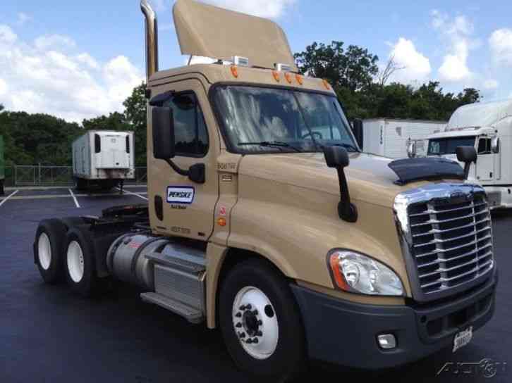 Freightliner CA12564DC - CASCADIA (2012)