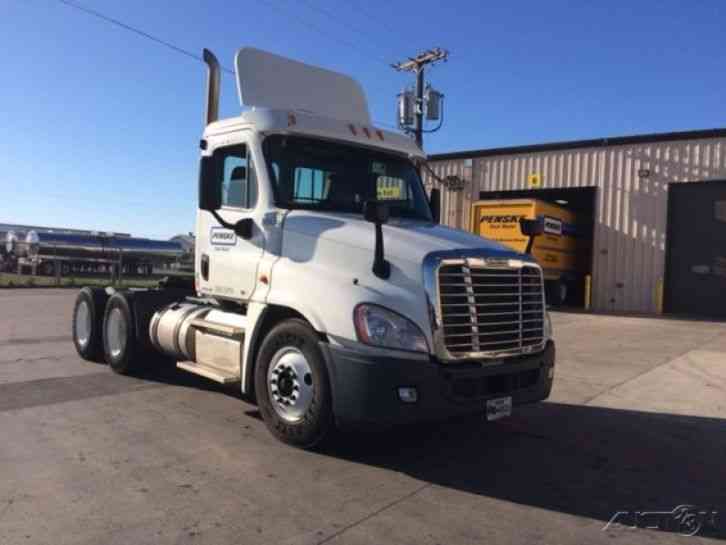 Freightliner CA12564DC - CASCADIA (2012)