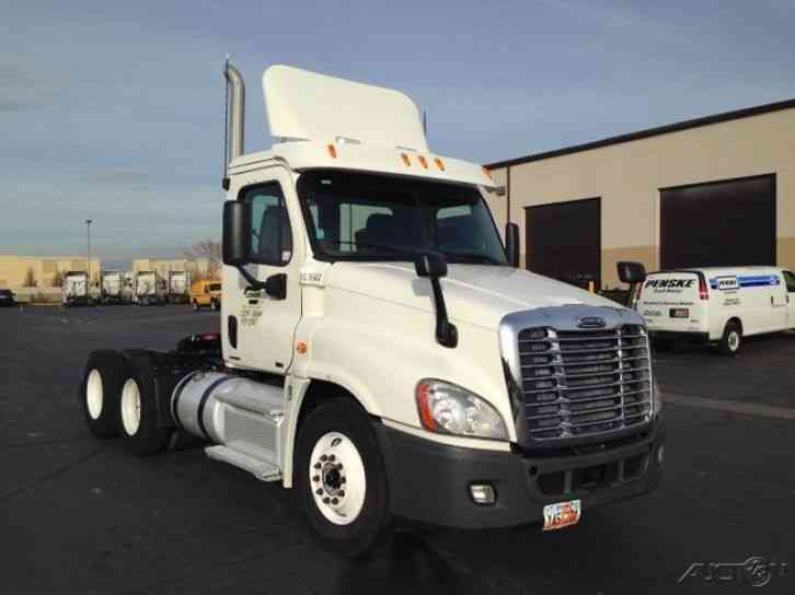 Freightliner CA12564DC - CASCADIA (2012)