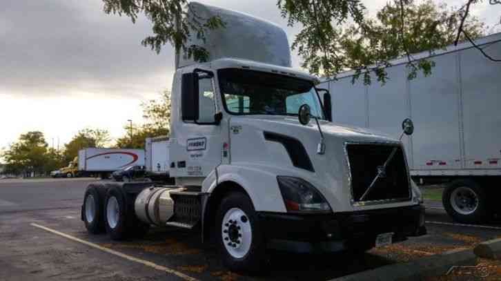 Volvo VNL64T300 (2012)