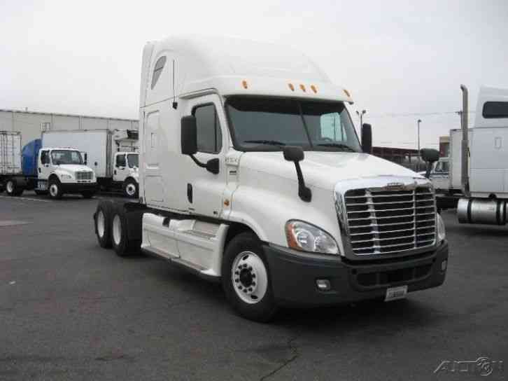 Freightliner CA12564DC - CASCADIA (2012)