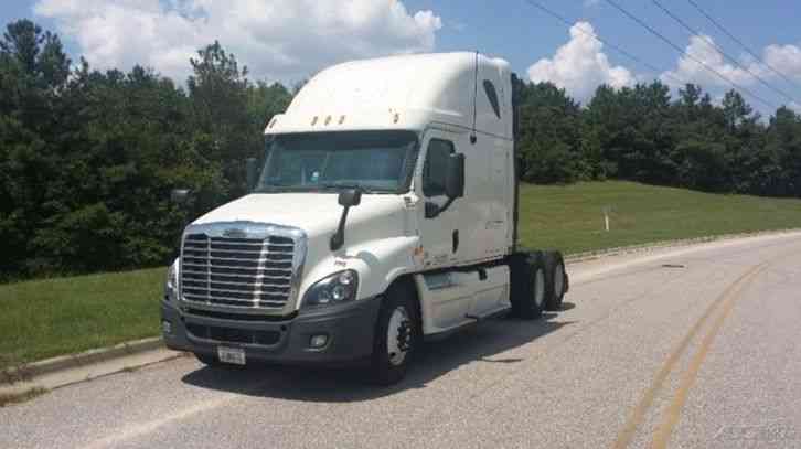 Freightliner CA12564DC - CASCADIA (2012)