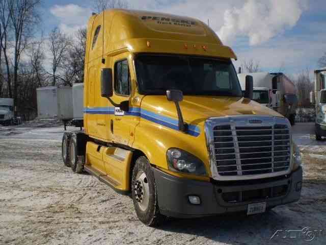 Freightliner CA12564DC - CASCADIA (2012)