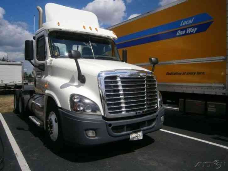 Freightliner CA12564DC - CASCADIA (2012)