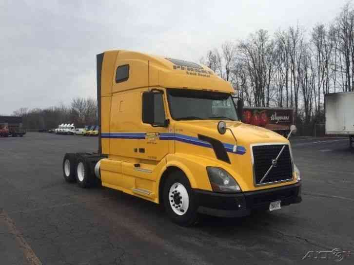 Volvo VNL64T670 (2012)