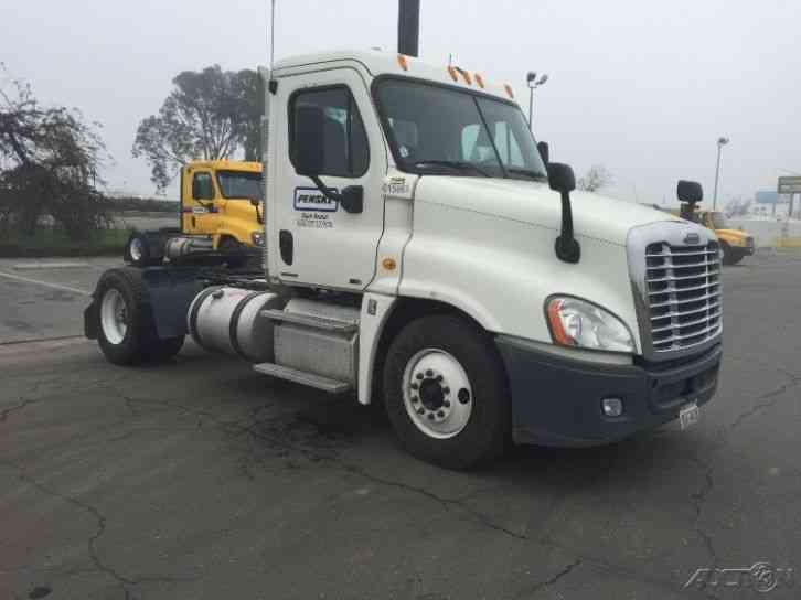 Freightliner CA12542DC - CASCADIA (2012)