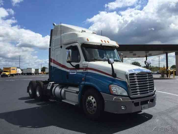 Freightliner CA12564DC - CASCADIA (2012)