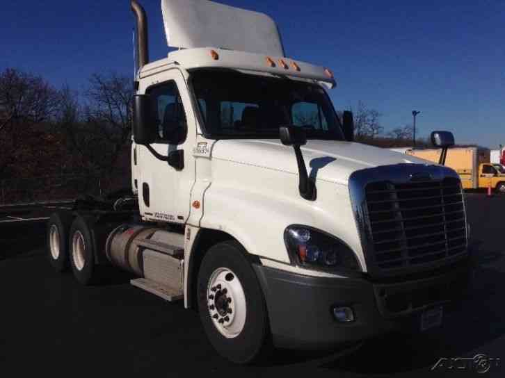 Freightliner CA12564DC - CASCADIA (2012)