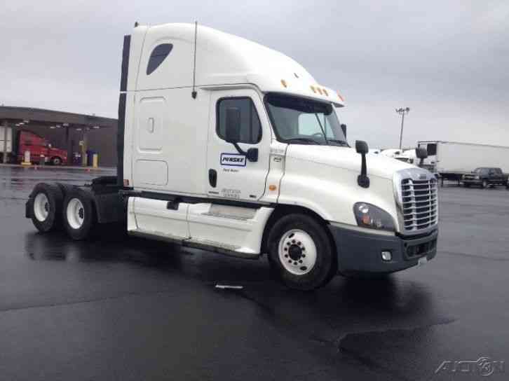 Freightliner CA12564DC - CASCADIA (2012)