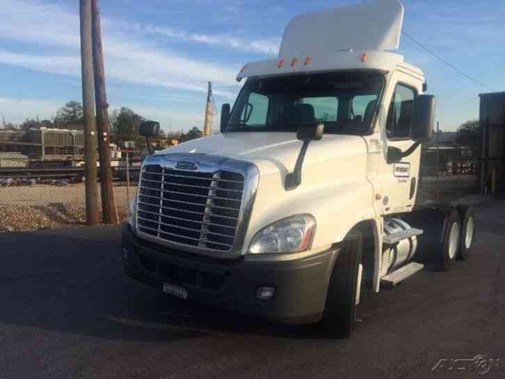 Freightliner CA12564DC - CASCADIA (2012)