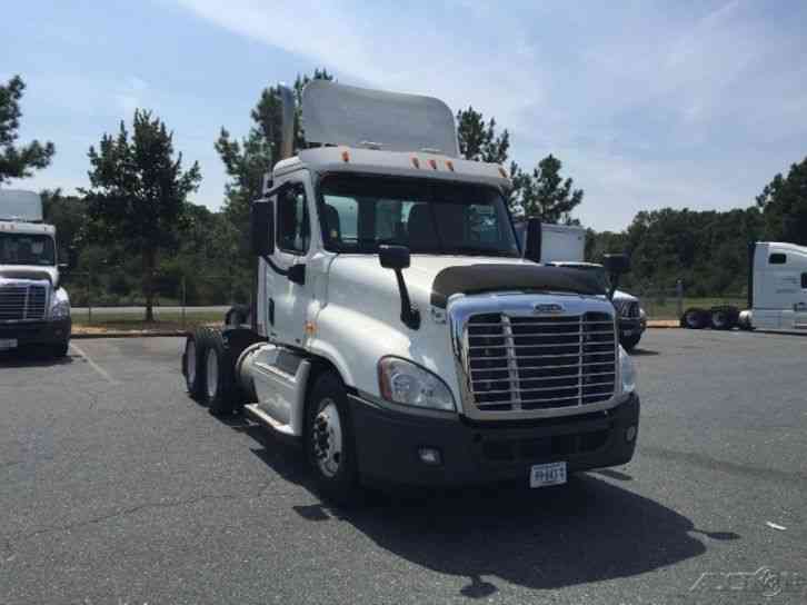 Freightliner CA12564DC - CASCADIA (2012)