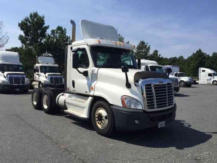 Freightliner CA12564DC - CASCADIA (2012)