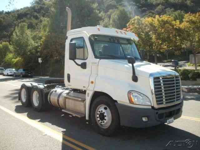 Freightliner CA12564DC - CASCADIA (2012)