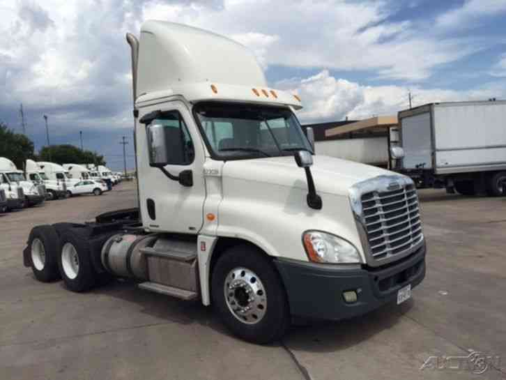 Freightliner CA12564DC - CASCADIA (2012)