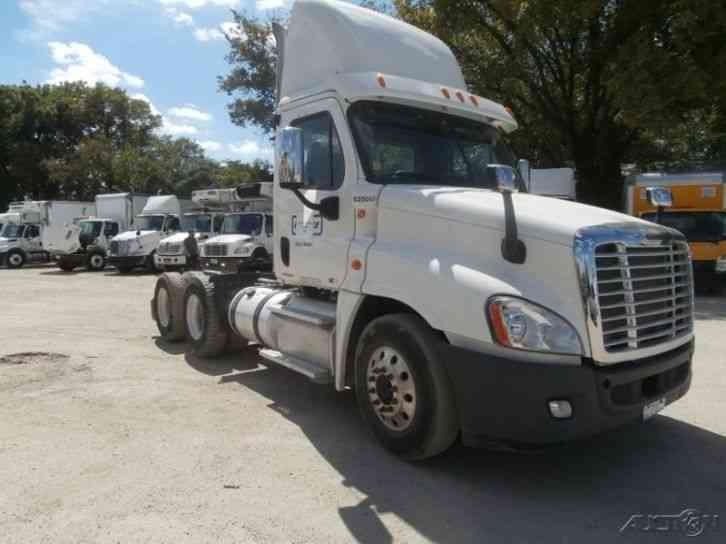 Freightliner CA12564DC - CASCADIA (2012)