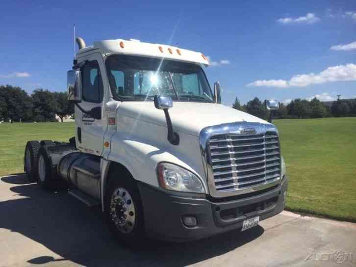 Freightliner CA12564DC - CASCADIA (2012)