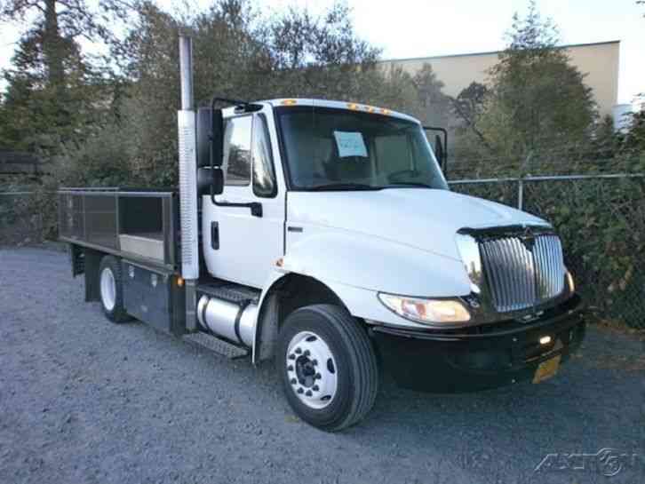 International 4300LP (2012)