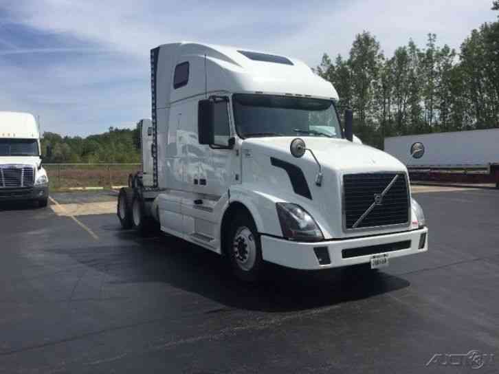 Volvo VNL64T670 (2012)