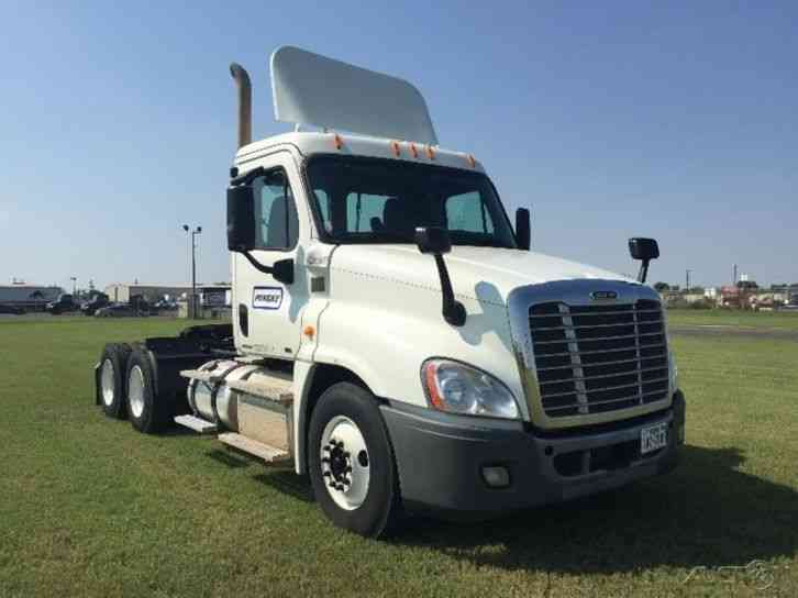 Freightliner CA12564DC - CASCADIA (2012)