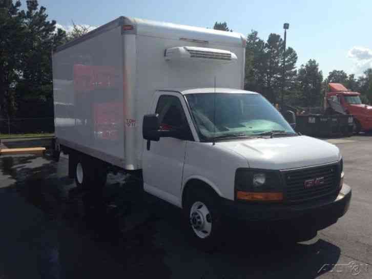 GMC SAVANA G3500 (2012)