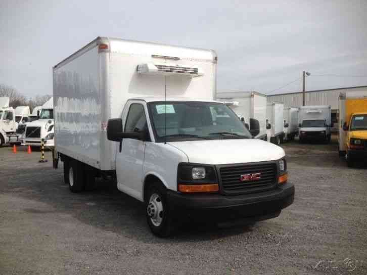 GMC SAVANA G3500 (2012)