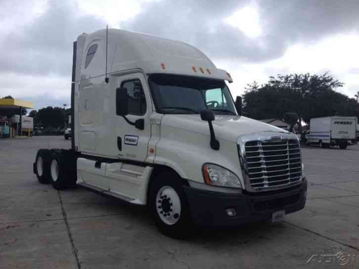 Freightliner CA12564DC - CASCADIA (2012)