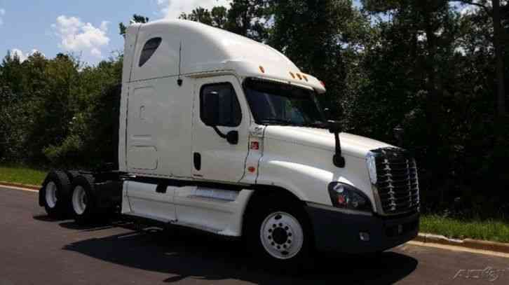 Freightliner CA12564DC - CASCADIA (2012)