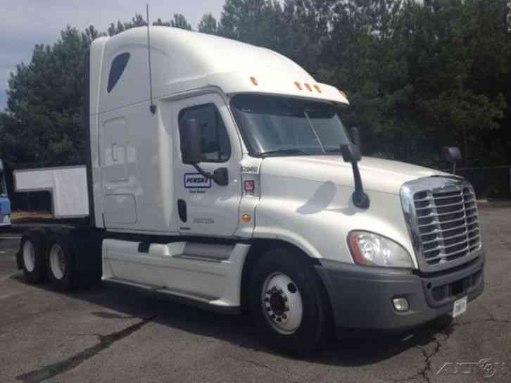 Freightliner CA12564DC - CASCADIA (2012)