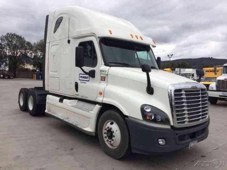 Freightliner CA12564DC - CASCADIA (2012)