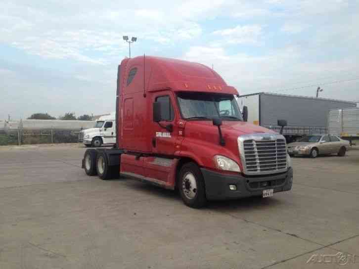 Freightliner CA12564DC - CASCADIA (2012)