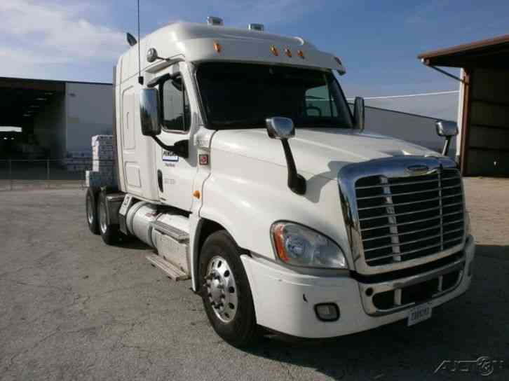 Freightliner CA12564DC - CASCADIA (2012)