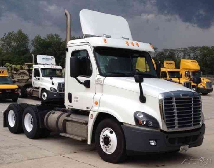 Freightliner CA12564DC - CASCADIA (2012)