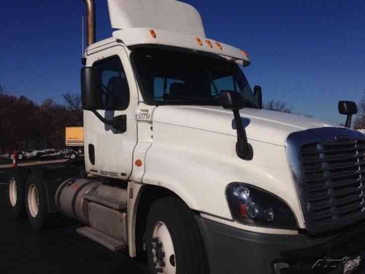 Freightliner CA12564DC - CASCADIA (2012)