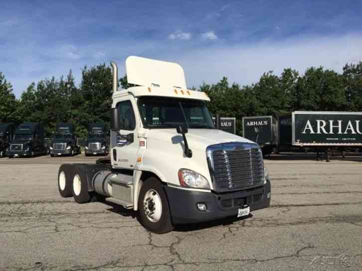 Freightliner CA12564DC - CASCADIA (2012)