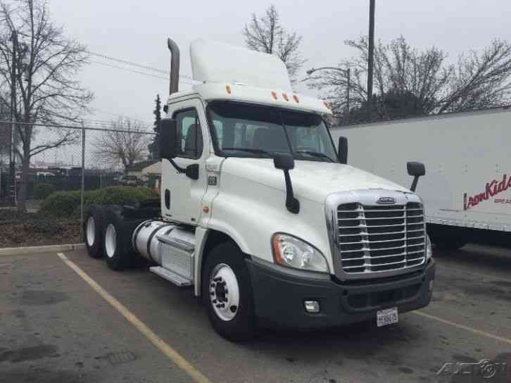 Freightliner CA12564DC - CASCADIA (2012)