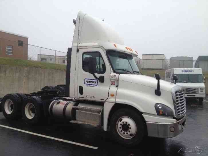 Freightliner CA12564DC - CASCADIA (2012)