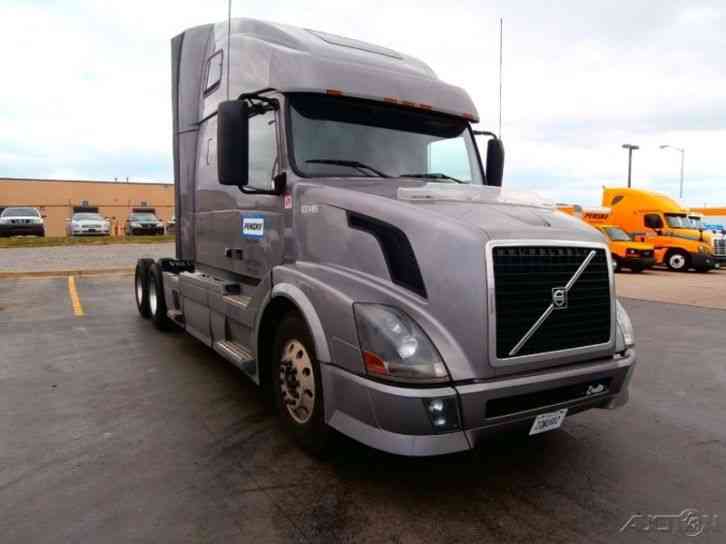 Volvo VNL64T670 (2012)