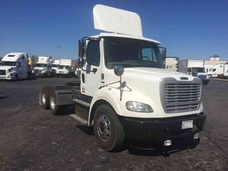 Freightliner M211264S (2012)