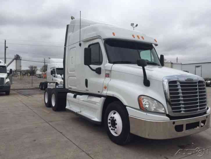 Freightliner CA12564DC - CASCADIA (2012)