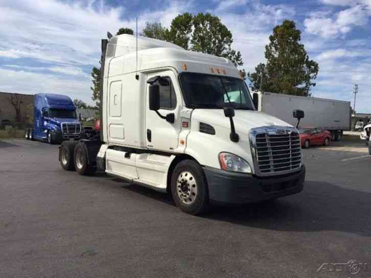 Freightliner CA11364DC - CASCADIA (2012)