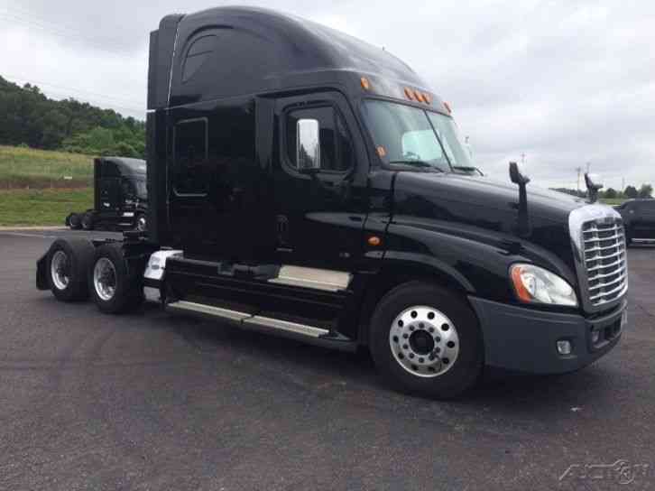 Freightliner CA12564DC - CASCADIA (2012)