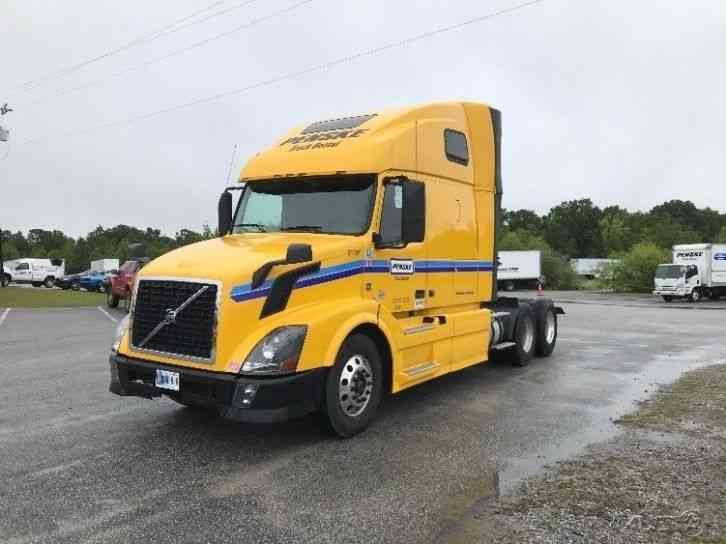 Volvo VNL64T670 (2013)