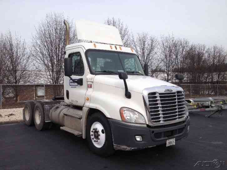 Freightliner CA12564DC - CASCADIA (2013)