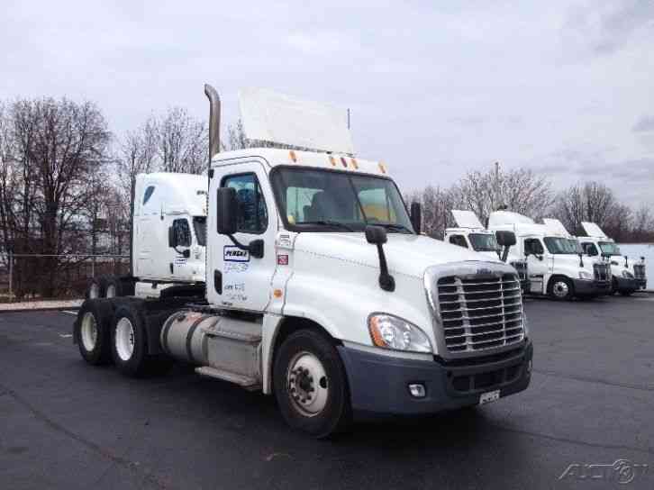 Freightliner CA12564DC - CASCADIA (2013)