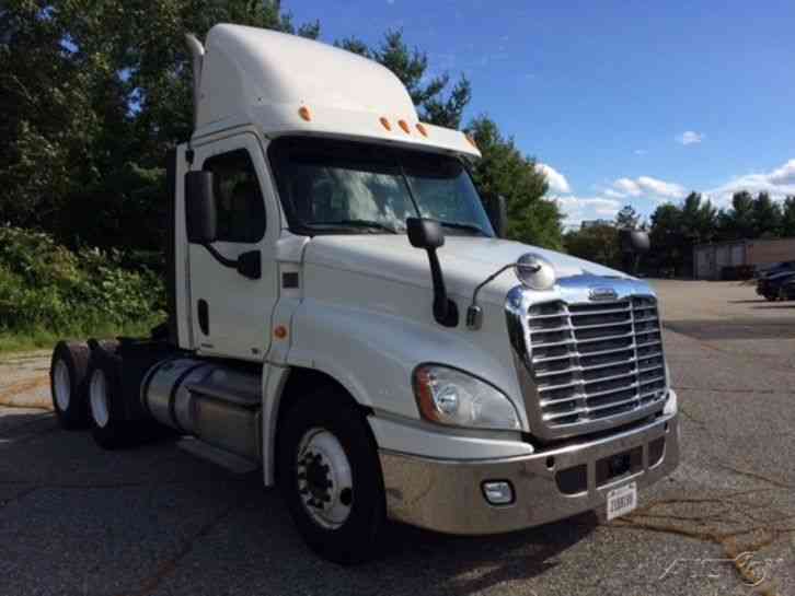 Freightliner CA12564DC - CASCADIA (2012)