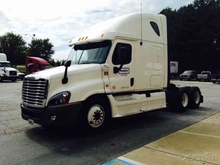 Freightliner CA12564DC - CASCADIA (2013)