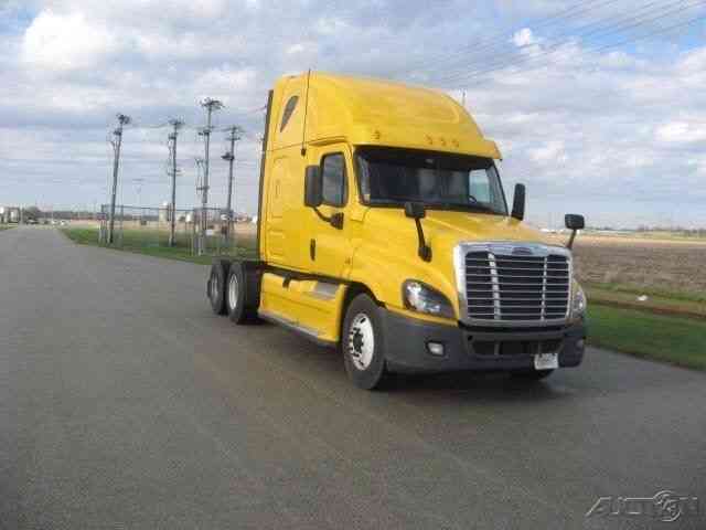 Freightliner CA12564DC - CASCADIA (2013)