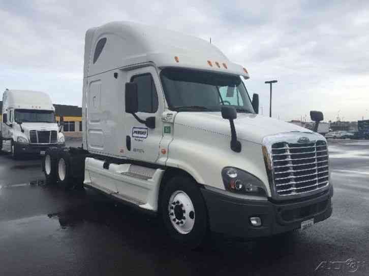 Freightliner CA12564DC - CASCADIA (2013)