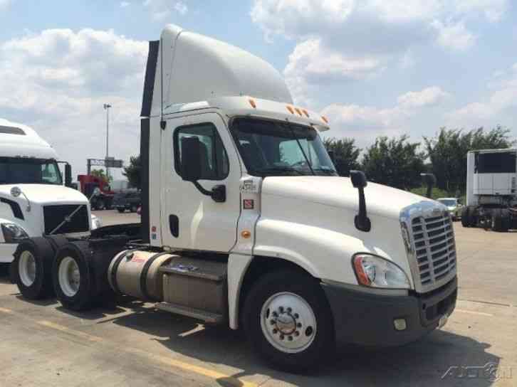 Freightliner CA12564DC - CASCADIA (2013)