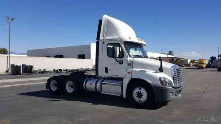 Freightliner CA12564DC - CASCADIA (2013)